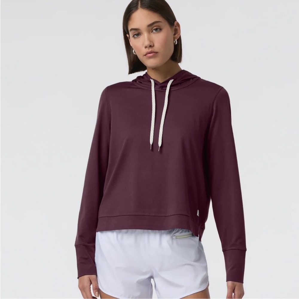 Vuori Red Halo Essential Hoodie women’s size X-Large